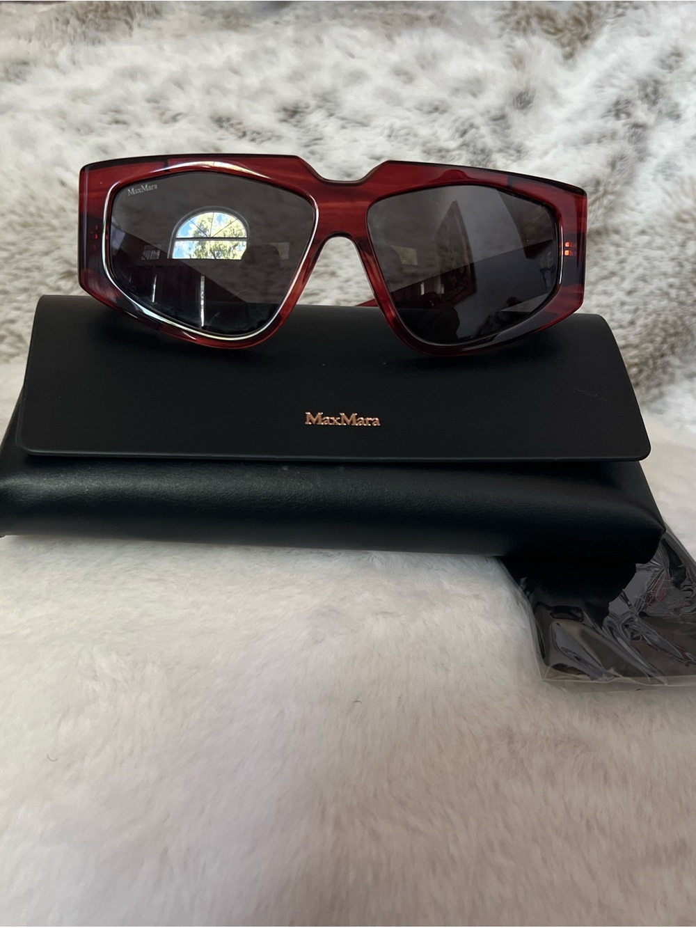 Max Mara deep Red-Burgundy unisex sunglasses